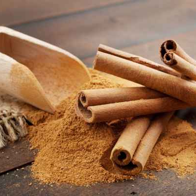 Duangporn Laurel Camphor with Cinnamon - 100 Capsules for Wellness