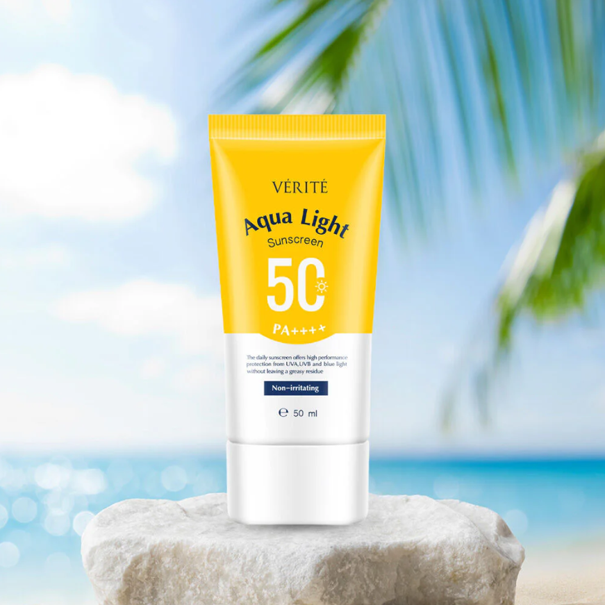 Verite – Aqua Light Mehrfachschutz-Sonnenschutz LSF 50 PA++++ 50 ml.